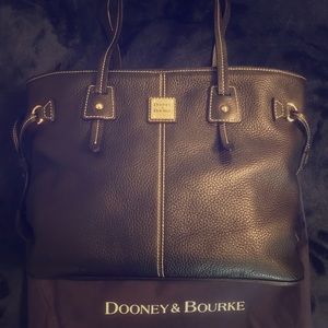 Dooney & Bourke Zip Top Shopper